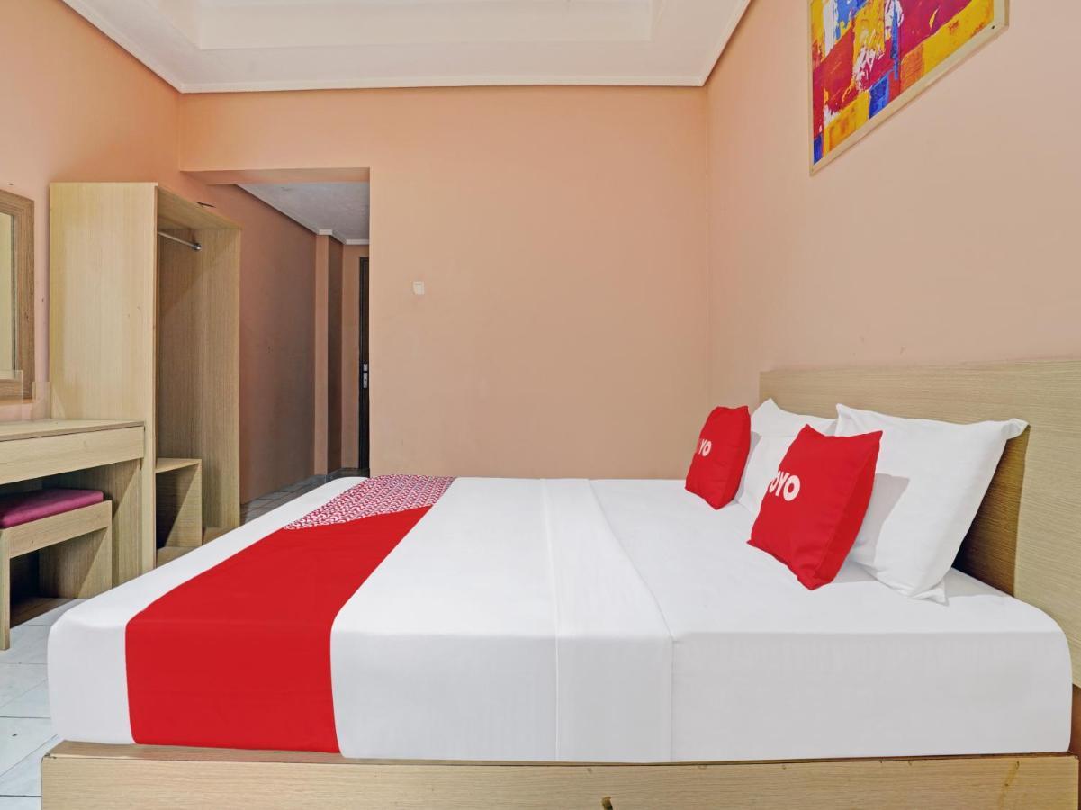 Oyo 3953 Hotel Catellya II Cipaku Бандунг Екстер'єр фото
