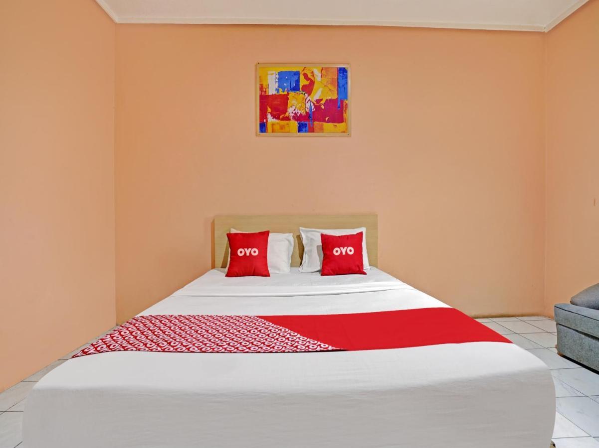 Oyo 3953 Hotel Catellya II Cipaku Бандунг Екстер'єр фото