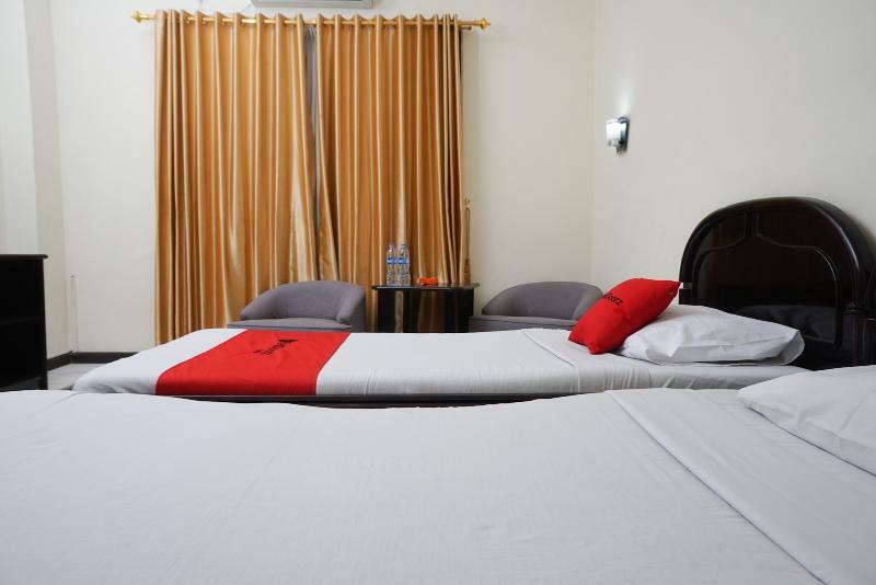 Oyo 3953 Hotel Catellya II Cipaku Бандунг Екстер'єр фото