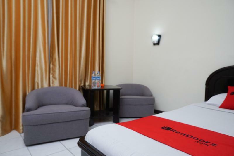 Oyo 3953 Hotel Catellya II Cipaku Бандунг Екстер'єр фото