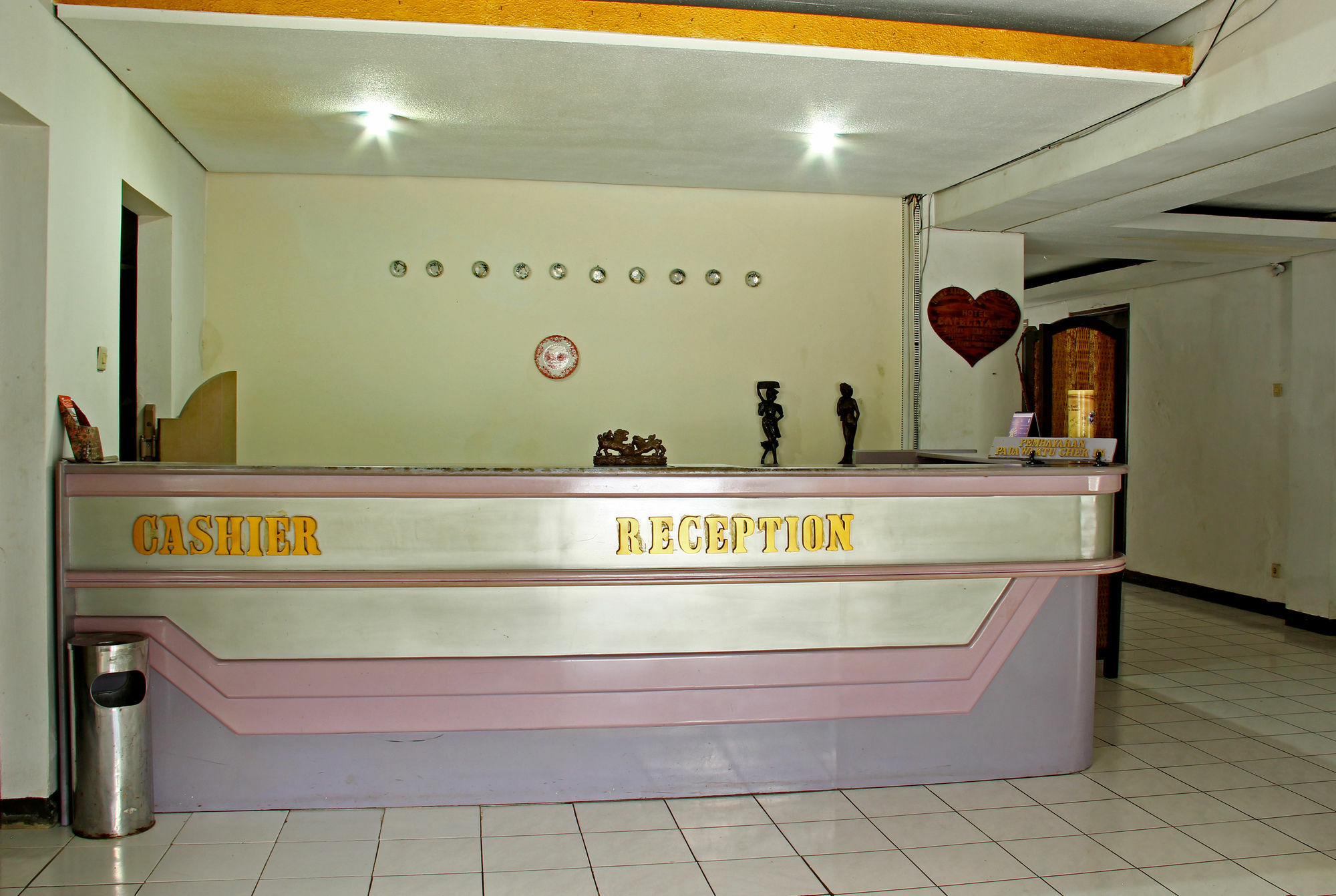 Oyo 3953 Hotel Catellya II Cipaku Бандунг Екстер'єр фото